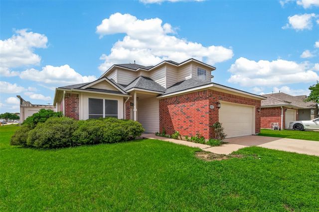 5511 Bear Paw Cir — Creekside