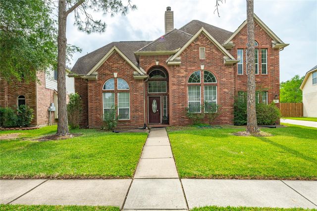 318 Breezway Bend Ln — Brittany Lakes