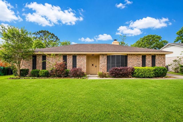 16730 Townes Rd — Forest Bend