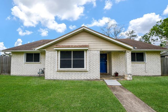 2101 Roland Rue St — Vie Villa 1 Pearland