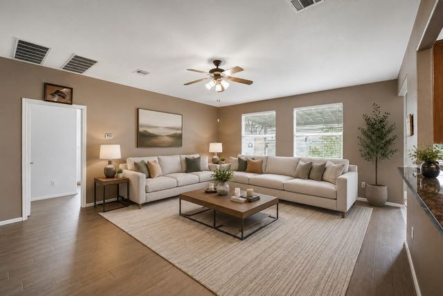 21594 Tims Harbor Dr — Kings Mill 01
