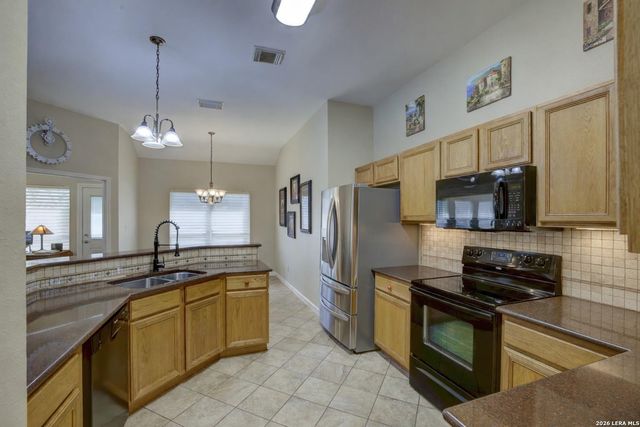 3705 Hillside — SCENIC HILLS