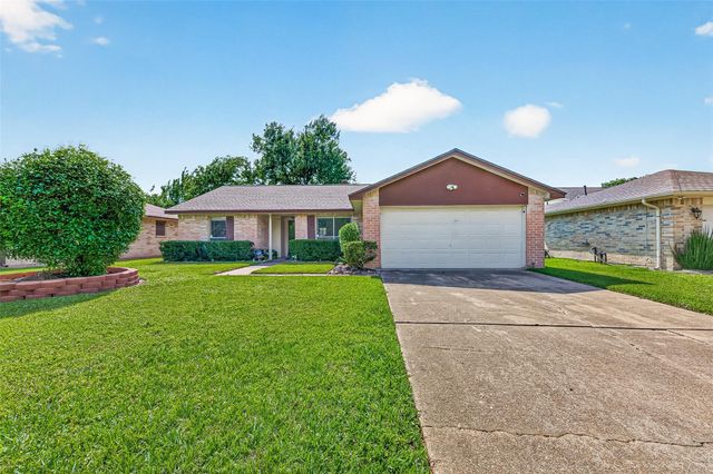 4239 Prairie Meadow Dr — Cypress Meadows