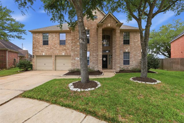 3019 Eagle Lake Dr — Towne Lake Estates