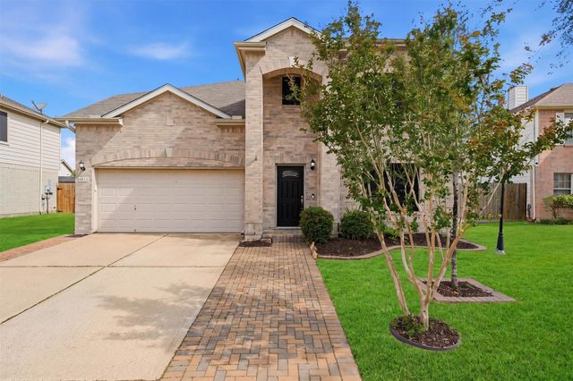 4811 Bentonite Blvd — Eastpoint