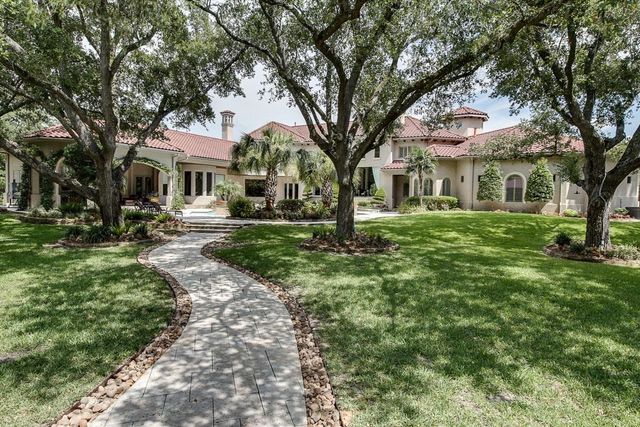 107 Sunset Dr — Friendswood Subdivision