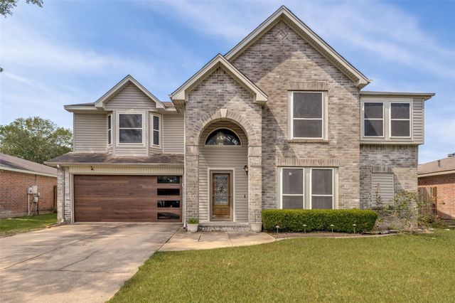 28803 Raestone St — Fox Run
