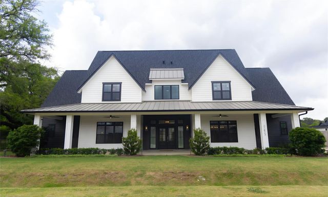 21823 White Oak View Dr — Oakview Farms