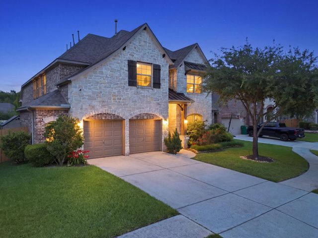 27943 Emerald Vista Dr — Harmony