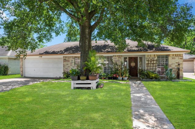 6815 River Mill Dr — Oakwood Glen