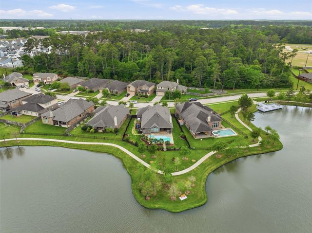 22822 Banff Brook Way — Willow Lake Village