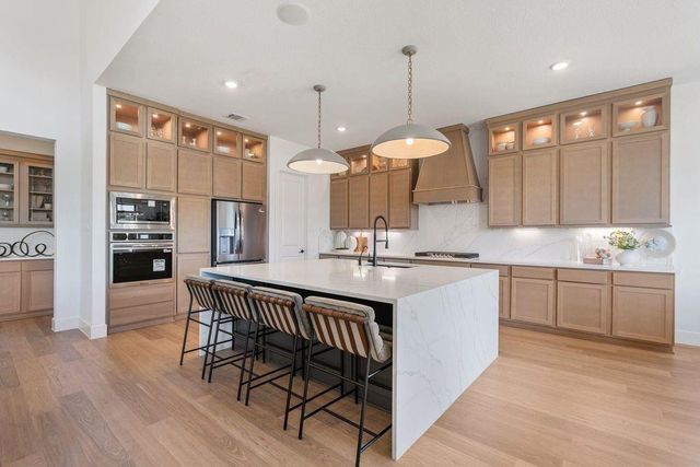 2401 Barton Creek Trail — Friendswood Trails