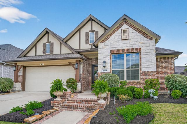 19115 Falkenstein Castle Way — Bridgeland Parkland Village Sec 24