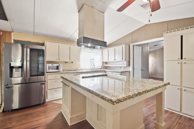 17317 E Greenleaf Ln — White Oak Valley Estate