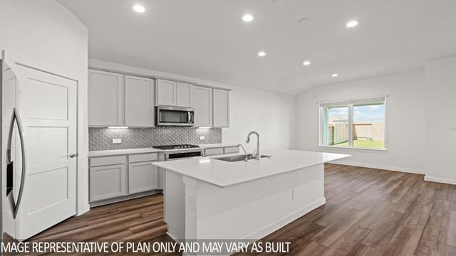 429 Summerset Landing Ct — Hills of Westlake