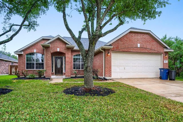 548 Small Cedar Dr — Cedar Landing Sec 3 2002