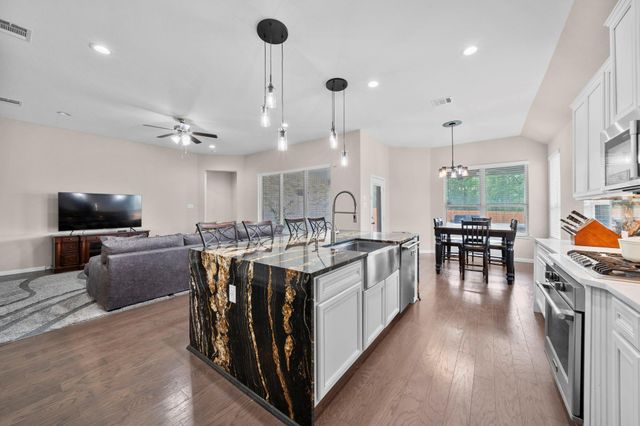 25615 Pinyon Hill Trl — Fairway Farms Sec 1