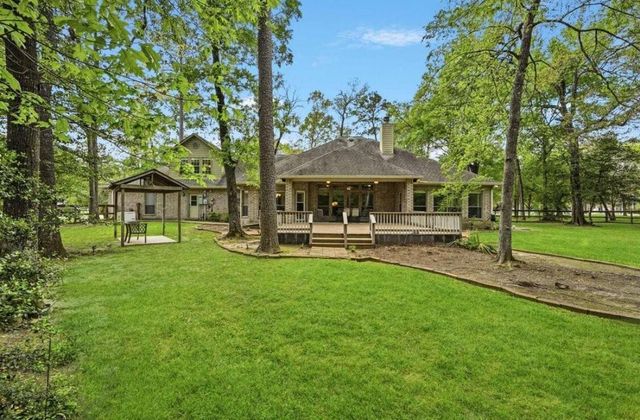 11995 White Oak Xing — White Oak Estates 01