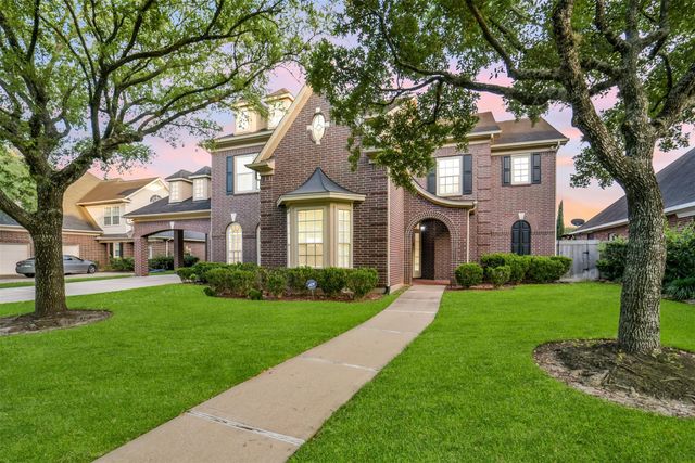 1522 Meadowstar Dr — Meadow Lakes Sec 2