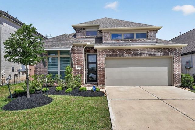11231 Burgus Farm Rd — The Groves