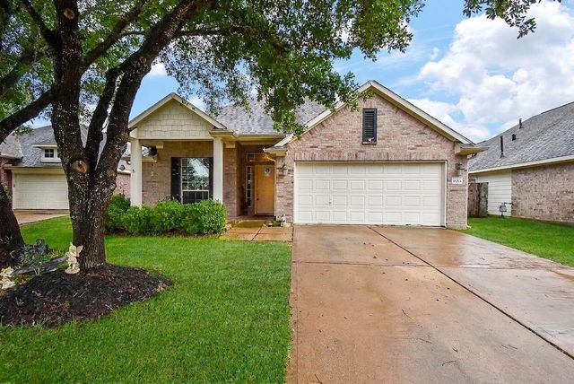 16715 Moss Green Ct — Park Crk Sec 01