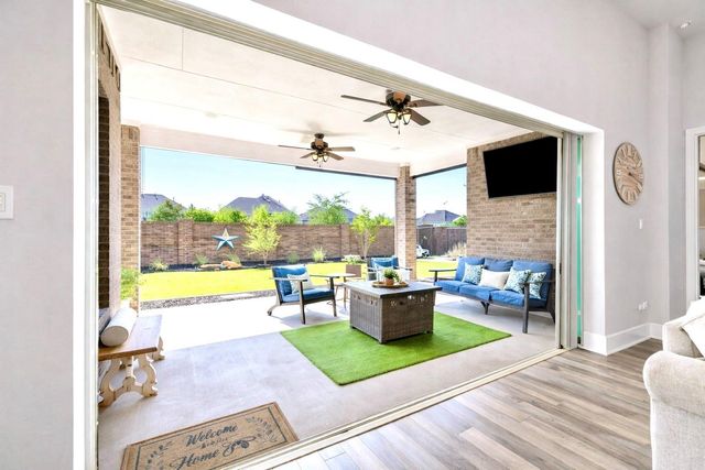 1934 Mustang Bluff Ln — Young Ranch Sec 10