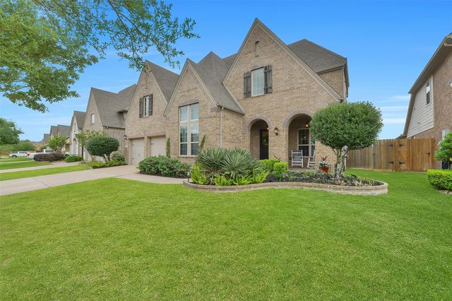911 Ember Hills Ln — West Ranch Lake Ridge