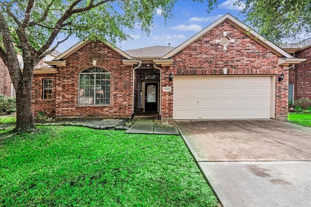 15018 Wildberry Creek Ct — Fairfield Village South