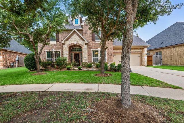 8105 Tranquil Lake Way — Wood Lake Village