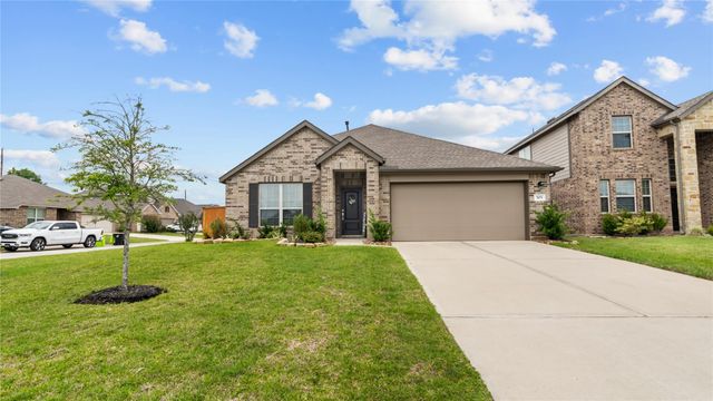 303 Stablebrook St — Magnolia Ridge Forest