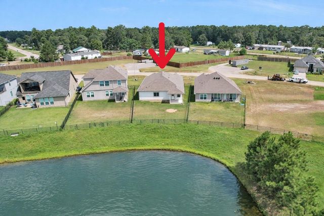 223 Shoreview Dr — The Lakes at Crockett Martin