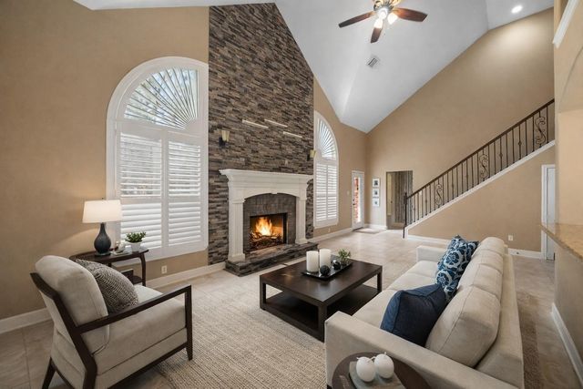 2438 Ripplewood Dr — Carriage Hills 01
