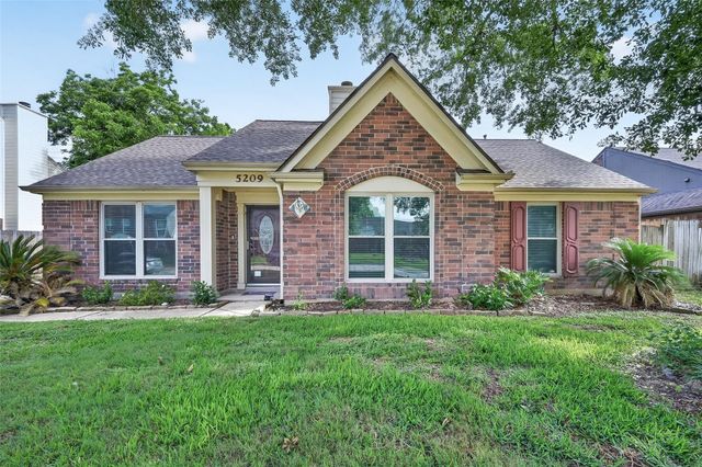 5209 Spring Circle Dr — Springfield Pearland