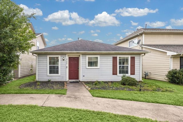 6106 Settlers Lake Cir E — Lakeville Sec 7