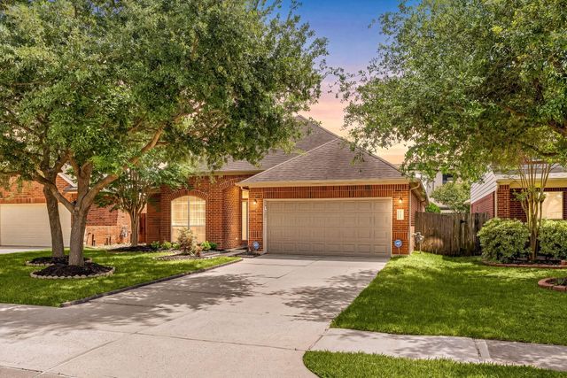 2911 Empire Oaks Ln — Parkway Oaks