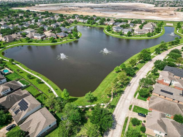 15506 Fir Woods Ln — Villages/Cypress Lakes Sec 09