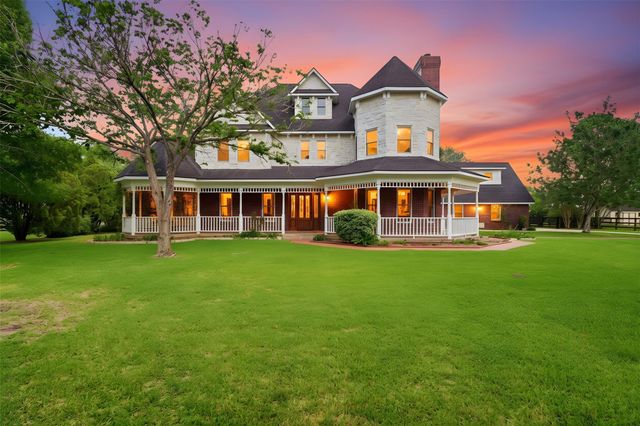 1301 W Viejo Dr — Rancho Viejo