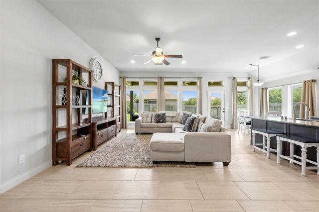 4002 Trento Ct — Ventana Lakes Sec 6