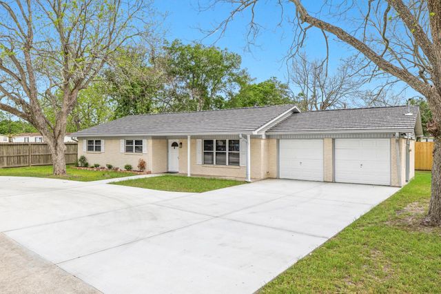 202 Massey Tompkins Rd — J W Singleton