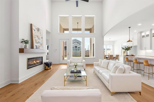 541 Sprigtail Dr — Grange