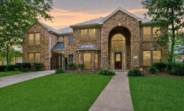 8915 Stones Throw Ln — Sienna Village Of Waters Lake Sec 9-B