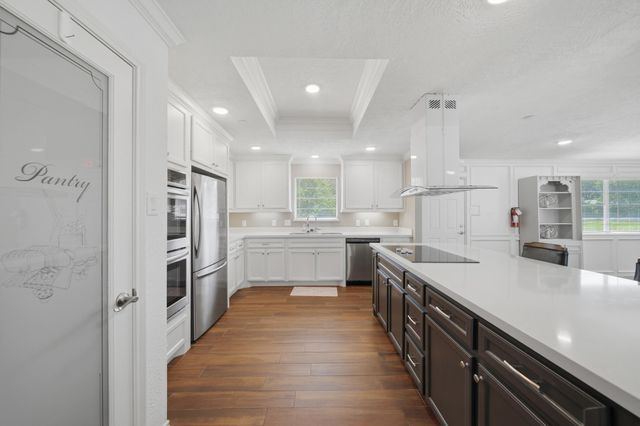 3006 Spring Creek Dr — Howard Decrow