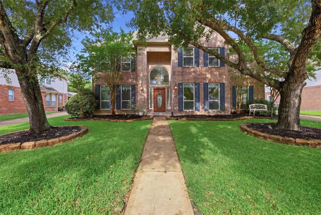3406 Castle Pond Ct — Villages Of Edgewater Estates
