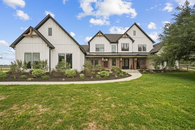 1650 Lundy Ln — Hagewood Estates