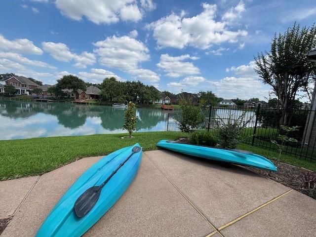 402 Bay Bridge Dr — Baybridge At Sugar Lakes