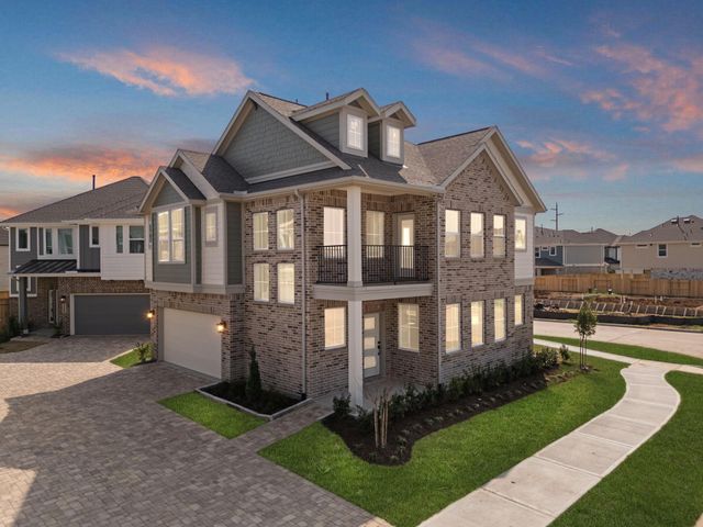 1302 Shaded Rock Dr — Sienna