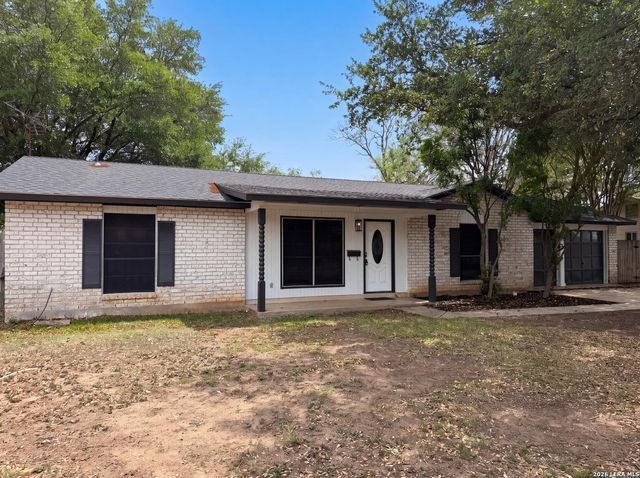 208 FOREST WAY — LONE OAK