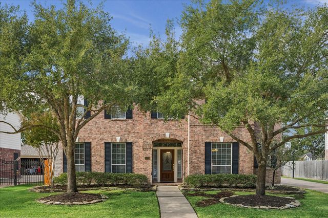 21223 Heartwood Oak Trl — Fairfield