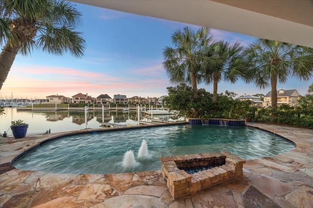 721 Harborside Way — Waterford Harbor