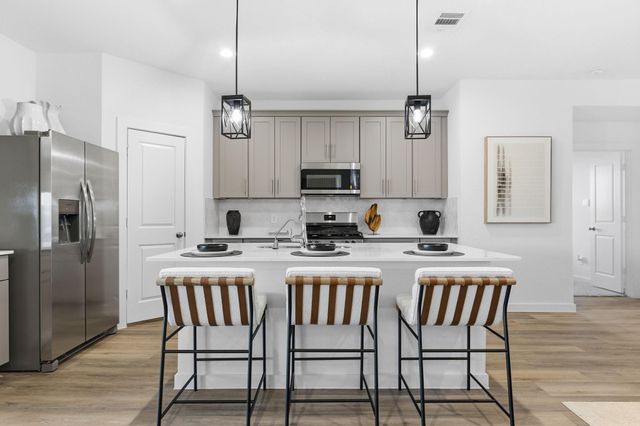 3715 Sunrise Ln — Westland Ranch